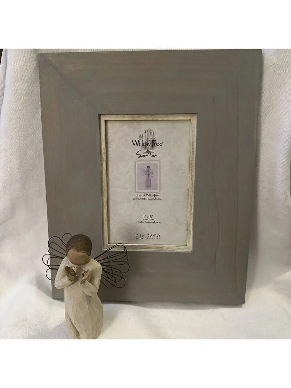 Willow Tree Bright Star Gift Set Bright Star Angel and Washed Wood Photo Frame